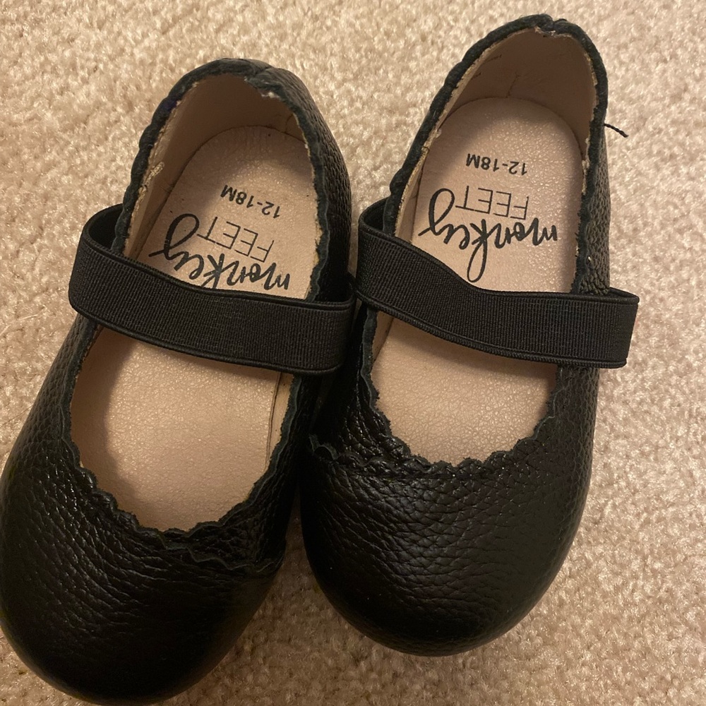 Black monkey feet